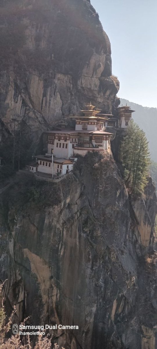 Norbu12's tweet photo. The majestic and the sacred Taktsang. A friend of mine sent me this shot today on their visit to the sacred place. Thanks for the photo and feel blessed. https://t.co/ddOIOsqYqK