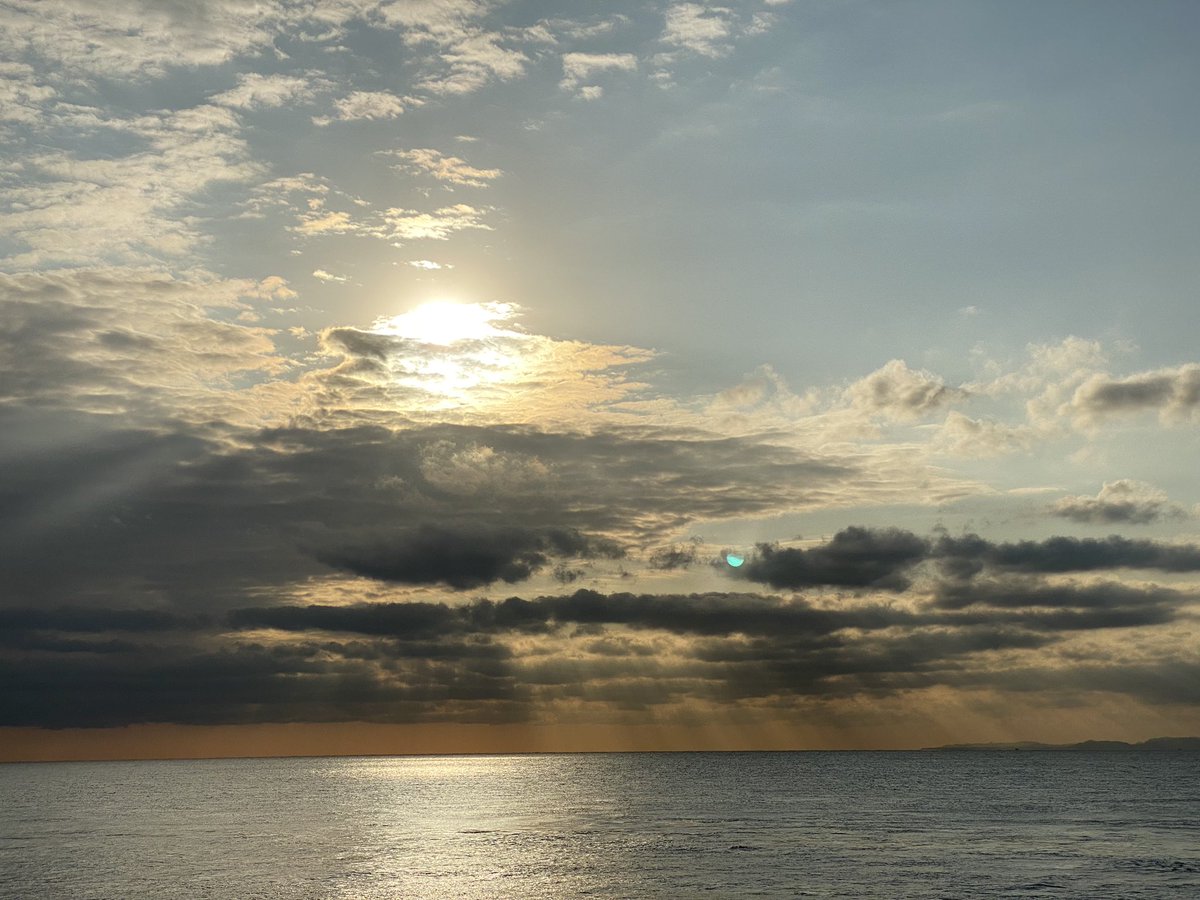 tetephoto7's tweet photo. 今日の太陽。
 #ててふぉと
 #tetephoto
 #太陽の写真 https://t.co/JHJheT5dVV