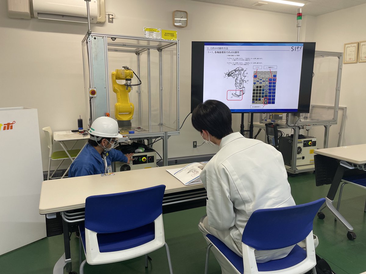 本日、静岡県基礎講座を開催しております！
#産業用ロボット #ロボット #ロボットスクール #robot #基礎講座 #安全特別教育 #安全講習 #プログラミング #ヤナギハラメカックス #ロボティクス支援センター #ロボサポ