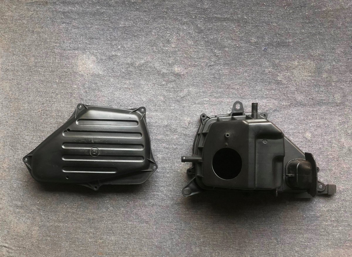 dreamwheelsin's tweet photo. Hero Honda CBZ spare available - air filter box. DM for more details.                        #Spares #Parts #Lucknow  #Classicbikes #Hero #Herohonda https://t.co/PFsx2tDsG2