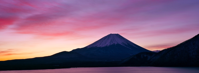 halhalok's tweet photo. 正月開催の山下茂樹と仲間たち「富士山展」も無事に終了しました。ご来場下さいました皆さま有難うございました。今日は午後から私の富士山シリーズMT' FUJI Panorama10を増設しました。ご覧ください。https://t.co/1WuWJNNmn3 https://t.co/Ui1Scq5WOL