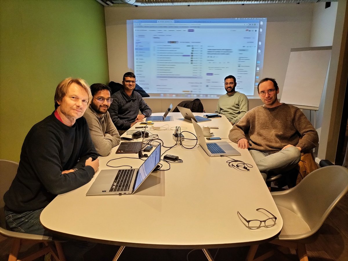 SimFinOfficial's tweet photo. Impressions from the #SimFin office in Halle. Getting ready for the Beta-Release of the new SimFin App, which will provide a #StockScreener, a #Backtesting Tool and the #fundamentaldata #API. The functions will appear with a new frontend UI and a high-performance backend. https://t.co/2mGopMfBpv