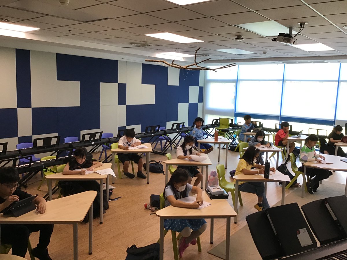 SHCMusic's tweet photo. Music Excellence is an after-school "YOU-time" designed and designated for the top practical performers at City Campus. This program assists them in furthering their musical knowledge beyond that of their focused instrument/s. Today's topic was music theory. 
#SHCTopPerformers https://t.co/aGQMfgVOVq