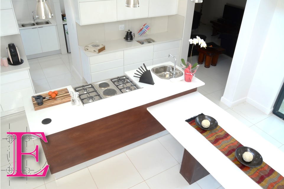 ErgoDesigns's tweet photo. We offer fully designed, manufactured and installed kitchens, built-in cupboards and vanities ranging from entry-level to top-quality materials and finishes for a free quotation.

Contact us 072 204 4837 | info@ergodesigns.co.za

#kitchendesign #newkitchen #renovate #kitchen https://t.co/x5sYGZK9lS
