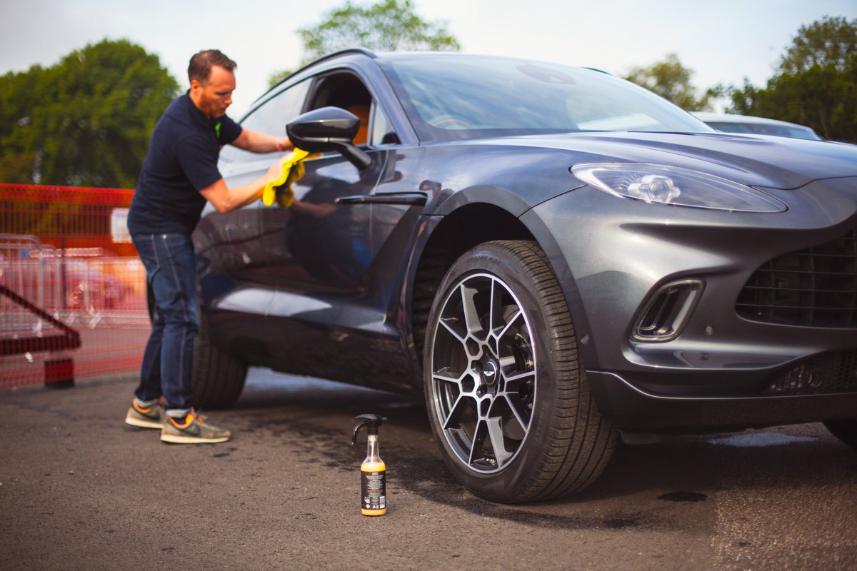 GetMoonshine's tweet photo. How much time do you typically spend washing your car?

Use Moonshine to do most of the hard work for you for an effortless and enjoyable wash routine

Link in bio! #Wednesday #cars #detailing #Automotive https://t.co/okfVDqlbDp