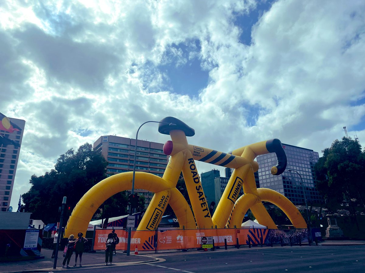 SamirMadi01's tweet photo. “Often referred to as “runner’s high,” the experience is usually attributed to a burst of endorphins released during exercise.”
#AlwaysKeepMoving #CommuteHome #MentalHealth #Adelaide #TDU #Enorphins https://t.co/ucpLTAGRcR