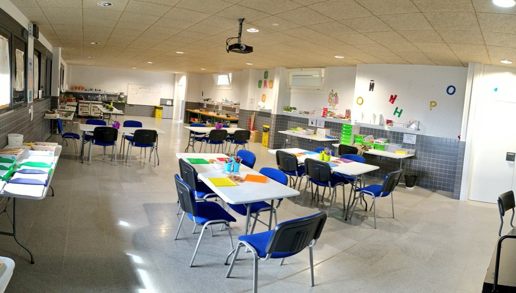 marcos_oaoa's tweet photo. Taller de medida y geometría
3° y 4° Primaria

Aula de 70m² solo para medida y geometría:

-Medida.Masa.Balanzas.
-Geometría.Geoplano (segmentos,polígonos, ángulos,superficie/vértice/lado en común,área/perímetro)
-Medida.Superficie y área

Abro 🧵  (visual) con imágenes y videos https://t.co/h4JDoXZe6e