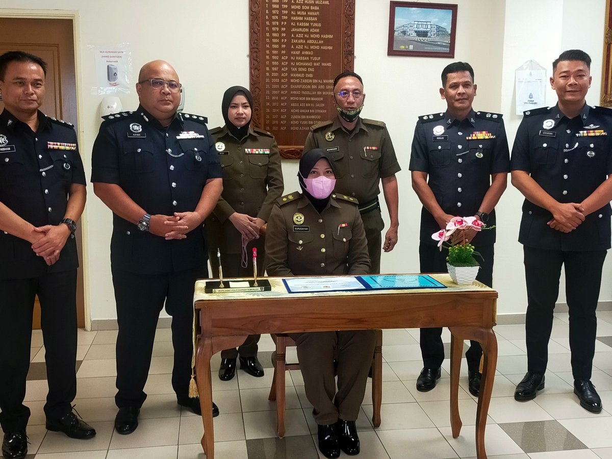 Rela_Temerloh's tweet image. 17 Jan -Kunjugan Hormat PRD Temerloh, PPjR Puan Nuruqaiyah Bt Jamaluddin ke atas YDH ACP Mohd Azhar Bin Mohd Yusuff, Ketua Polis Daerah Temerloh.

Tujuan utk pbicangan kolaborasi Penugasan Ang. antara 2 pihak.

#setiaberbakti #KDN 

@relamalaysia @relapahang