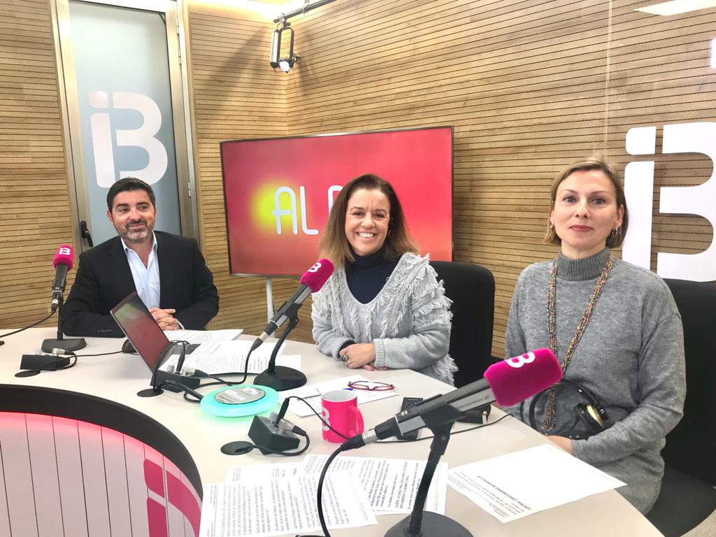 nblanesquist's tweet photo. Propiciar que altres facin NEGOCI. Això és el bessó del turisme #MICE, del qual Joan Miquel Caldentey, copropietari de #MaximiceEventsGroup, n'és un dels majors coneixedors. Escoltau l'entrevista feta fa una estona #ElCalidoscopi d' @AldiaIB3 : https://t.co/rTMeYqaU54 https://t.co/p5sKLGfNtY