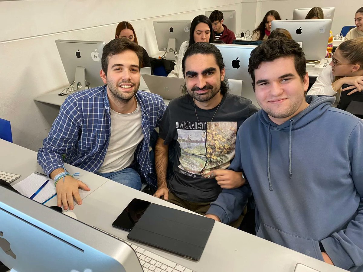 LabProCom's tweet photo. Otro de los proyectos finalistas en #proyeccom23 es 'MapUS' @MapUS_Web un proyecto que pretende ayudar a los universitarios de Sevilla a través de un mapa donde aparezcan los diferentes lugares de la ciudad. @TurismoSVQ @turisteligente @Sevilla_Turismo @HadaMSG @unisevilla https://t.co/WBvcPoawip