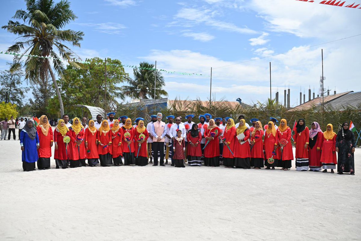 DrSJaishankar's tweet photo. Arrived at Manadhoo to a traditional Maldivian welcome. https://t.co/EGvMVimu3e