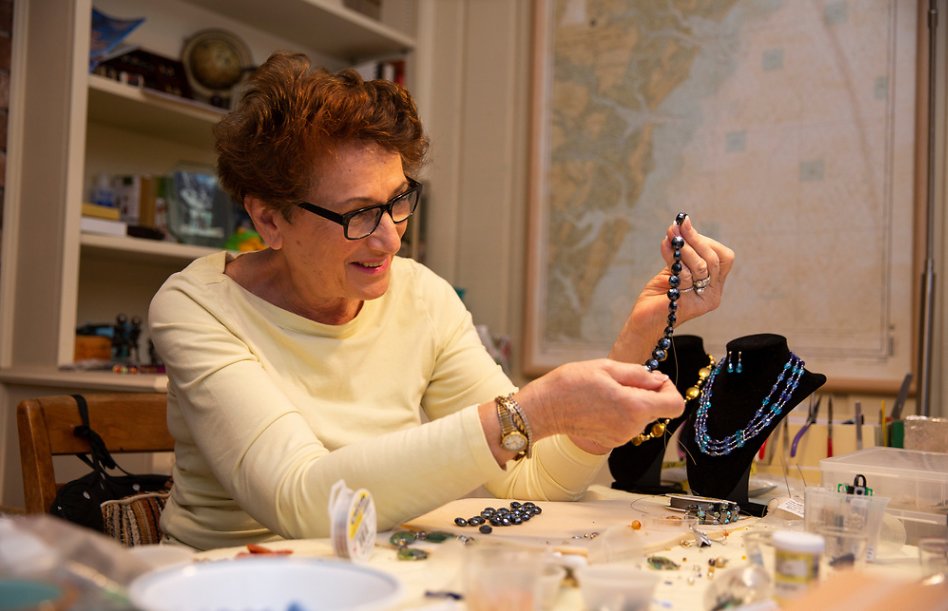 SeniorStock1's tweet photo. Have you or your retired loved ones decided to try out a new hobby this year?

Click here to view more images: https://t.co/VfNDWcif1O

#seniorlife #retiredlife #stockphotography #stockphotos #seniorliving #aging #seniorshoot #seniors #seniorlivingactivities #seniorlivingpictures https://t.co/96FqlqkBQT