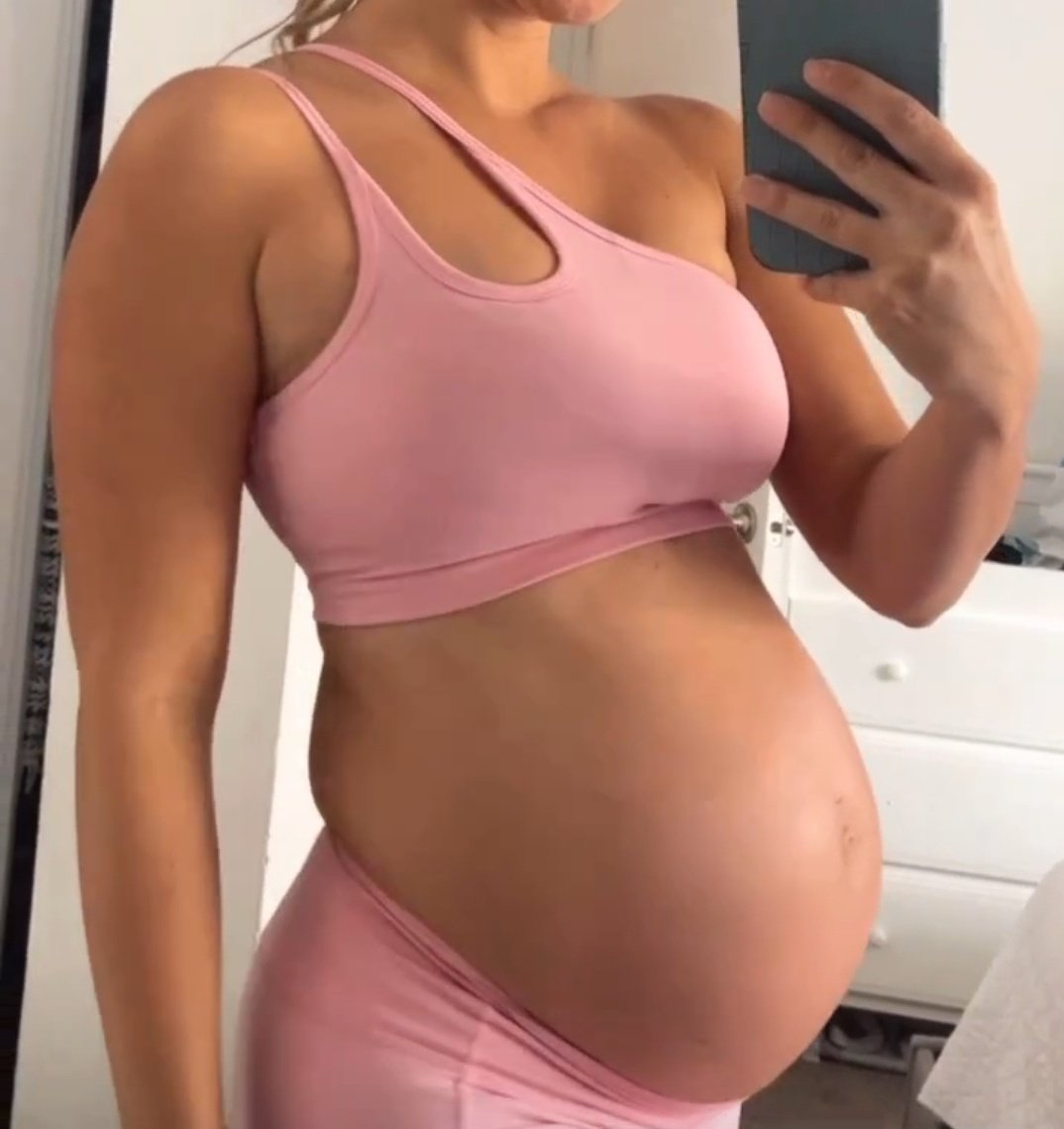 JessaBrooksRP's tweet photo. #30weeks #10weekstogo #RyleeNova #baby3 #babygirl #girlmama https://t.co/Pbi8X3e3sE