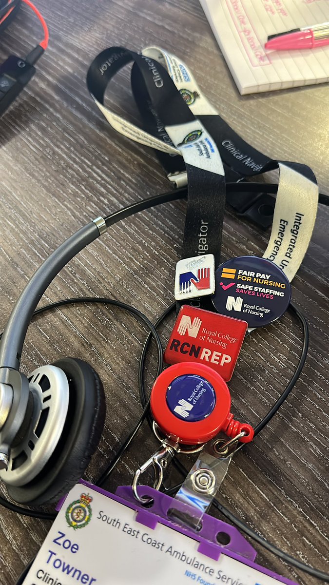 Zoe_Towner's tweet photo. @RCNWestSussex @SouthEastRCN @theRCN solidarity for Nurses striking on the @SECAmbulance patch today. Working from EOC today continuing to keep patients safe #FairPayforNursing #safestaffingsaveslives #EnoughIsEnough https://t.co/YbUNI20bJ4