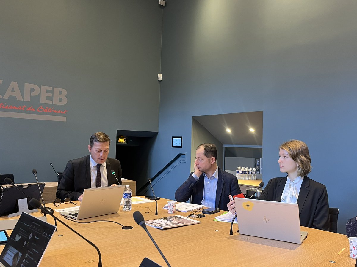 capeb_fr's tweet photo. #ConjCAPEB 🚀Lancement de la conférence de presse #CAPEB sur l’activité des entreprises artisanales du #batiment. @reponcapeb fera le bilan de l’année 2022 et évoquera les perspectives pour l’année à venir. https://t.co/2SL8LMcCMu