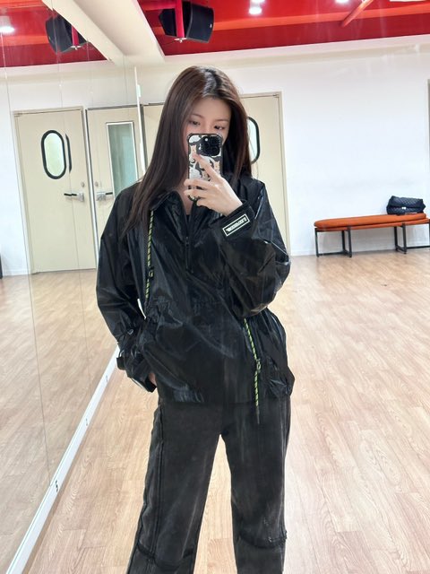 yirenpic's tweet image. fancafe update