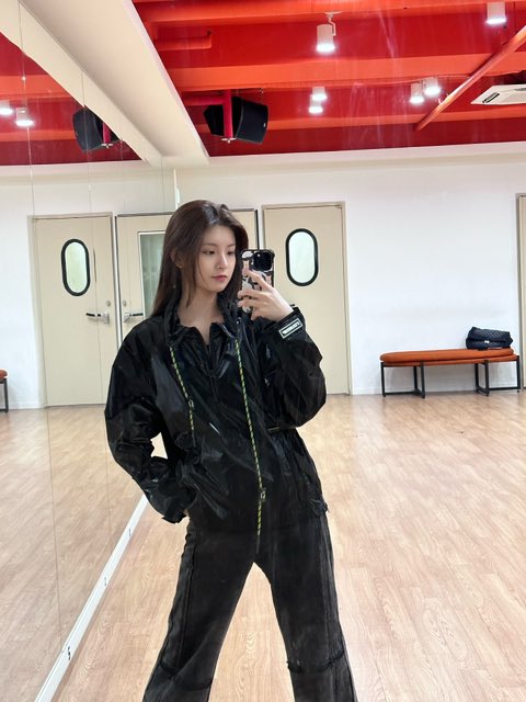 yirenpic's tweet image. fancafe update