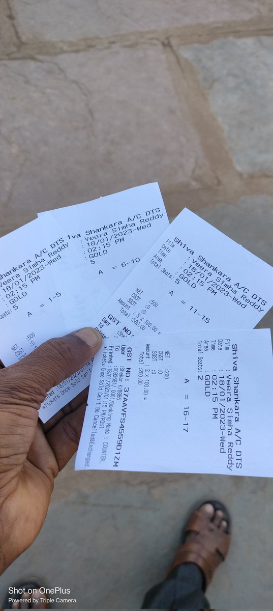 RamakrishnaMDR's tweet photo. #Showtime4 #Nandikotkur
Sivashankara with 17 family members
#VeeraSimhaReddy 🔥🔥🔥 https://t.co/OG6BTkSHbB