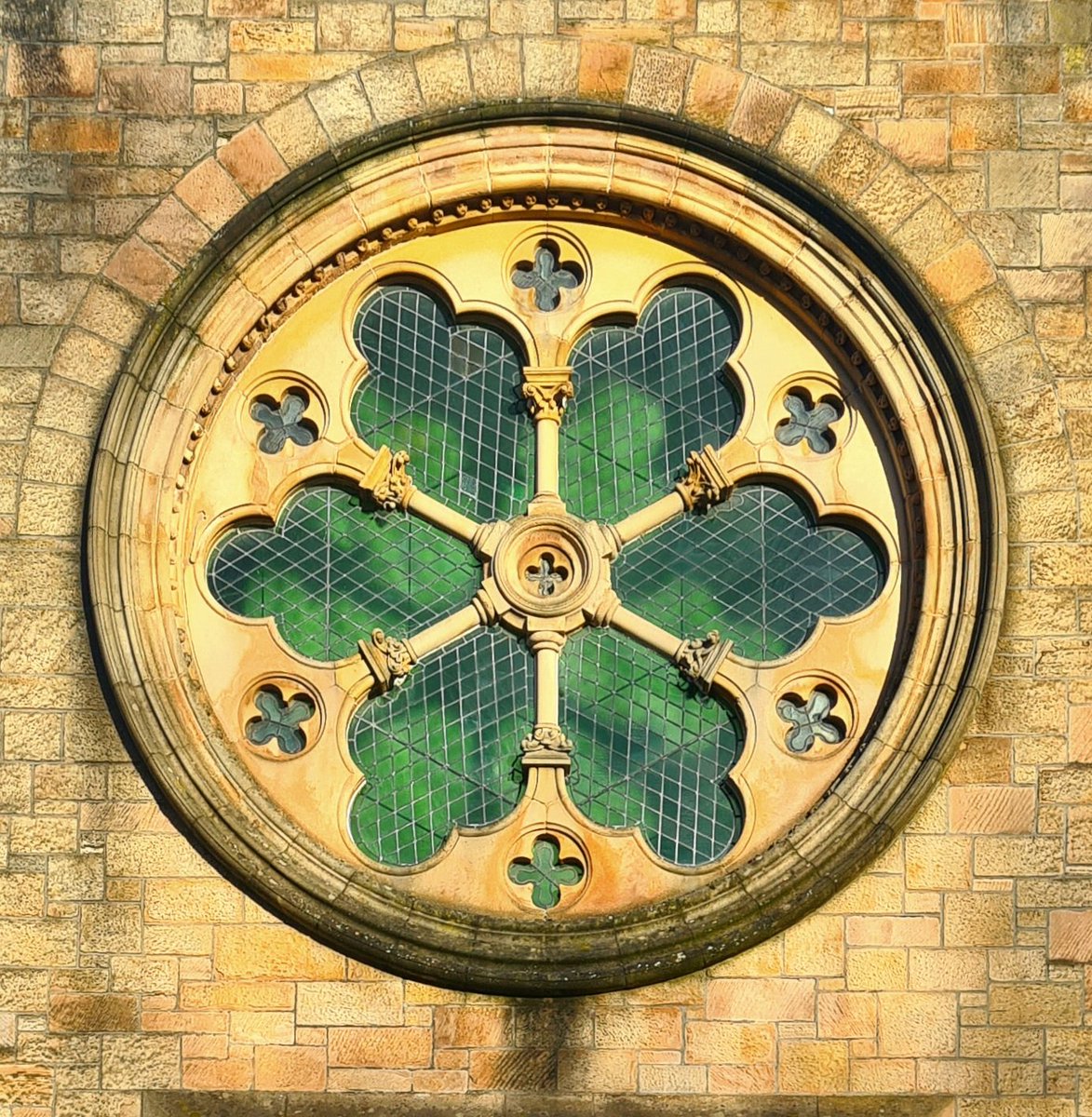 is_glasgow's tweet photo. Wheel window above the entrance to St Silas Church in the west end of Glasgow.

#glasgow #architecture #buildings #wheelwindow #design #glasgowbuildings #glasgowarchitecture #churches #scottishchurches #churchesoftheworld #buildingphotography #designphotography https://t.co/m2OW8eSJqw