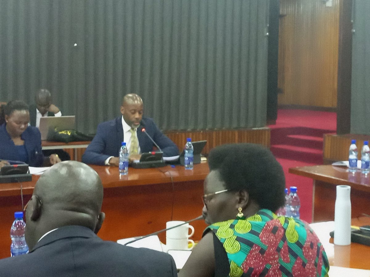 Parliament Watch tweet media