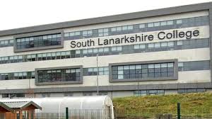 Early start and heading to <a href="/SLCek/">South Lanarkshire College</a> for the next of our #sparqsSLE Student Learning Experience workshops - inviting students at South  Lanarkshire College to describe What makes a great Learning Experience? With <a href="/sparqs_scotland/">sparqs</a> and <a href="/ScotFundCouncil/">Scottish Funding Council</a>.