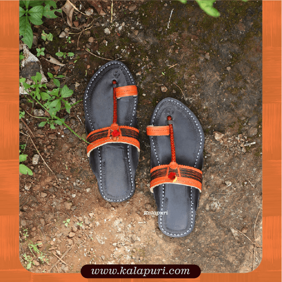 This Makar Sankranti enhances the beauty of your feet by wearing our kolhapuri chappals. 👉To buy / place order🌐kalapuri.com

#kalapuricraft #shahumaharaj #designershoes #sandles #kolhapur #leatherchappal #kolhapurichappalwomen #women #MakarSankranti2023 #Sankranti