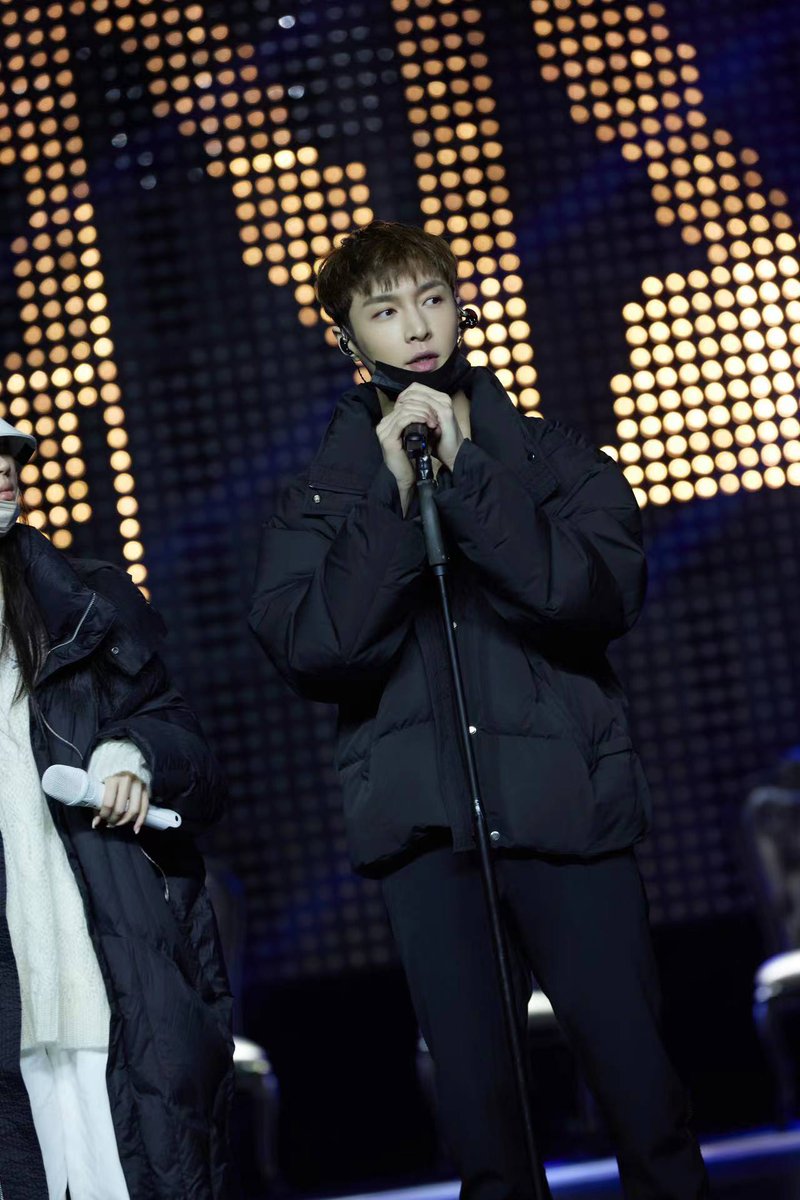 Rehearsals with <a href="/layzhang/">Lay Zhang</a> are always amazing!