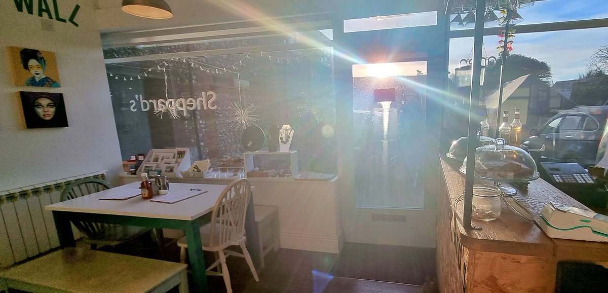 The sun is streaming into Sheppard's this morning. 🙂

A very warm welcome awaits. 

Come on down, it would be lovely to see you 💕
