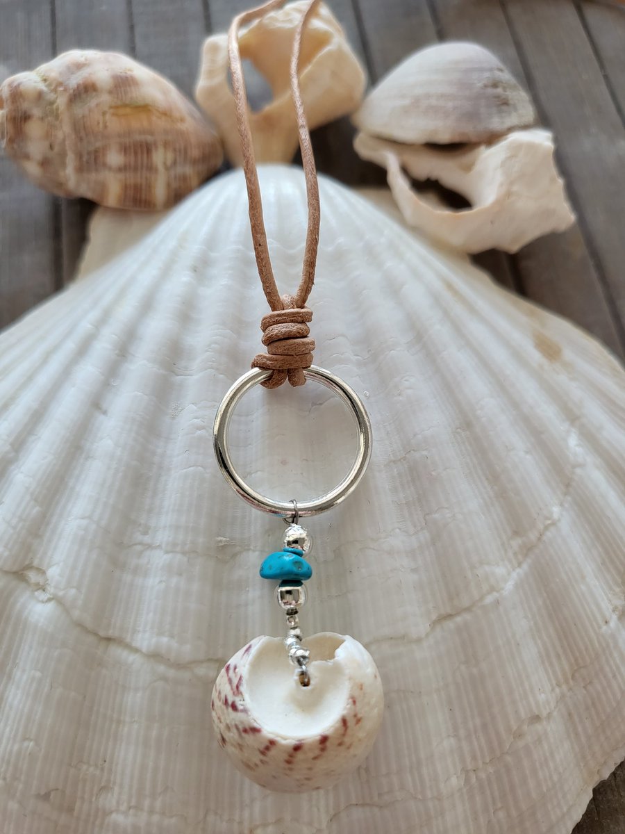 Katrinashells's tweet photo. Excited to share my latest natural seashell creations! Ideal #valentines present. All are #gift ideas. #necklace #earrings #etsyshop #handmade #MHSSBD https://t.co/5Q24Zz88pd
