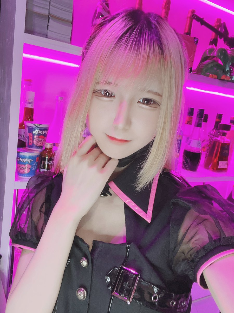 shiranui__1818's tweet photo. ろぐいん！
今日めちゃくちゃナチュラルです😇

@bazzhoney 

 #コンカフェ  #コンカフェ好きな人と繋がりたい   #営業  #難波  #日本橋  #心斎橋  #御堂筋  #美男美女と繋がりたい  #宗右衛門町  #大阪  #ミナミ  #自撮り界隈さんと繋がりたい  #推し不在  #bar  #いいね返し https://t.co/h3DbP12TiS