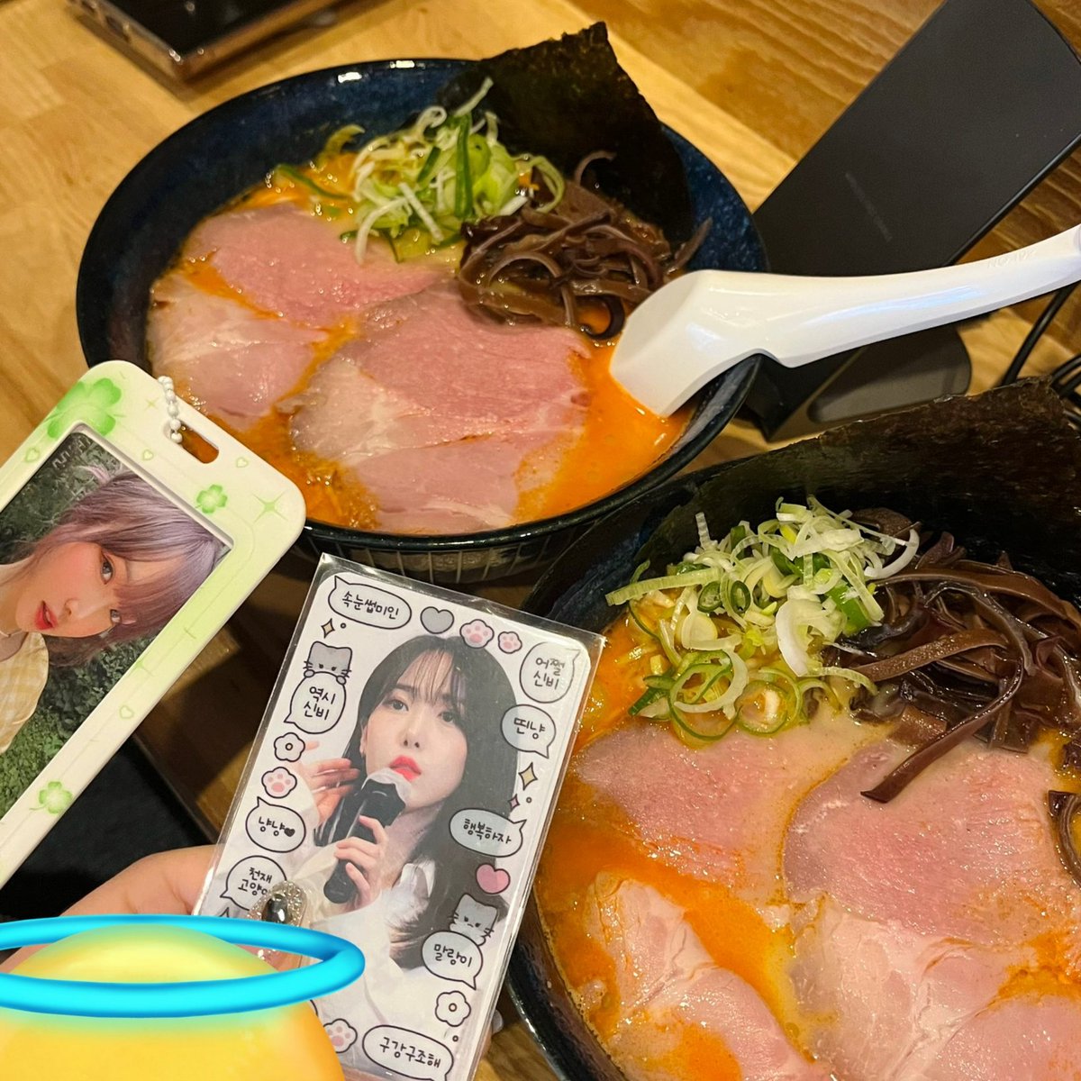 같이 카페 꾸며주고 밥 먹어주고 와준 트친들 다 너무너무 고맙다요 🫶... 최고의 칭구들...