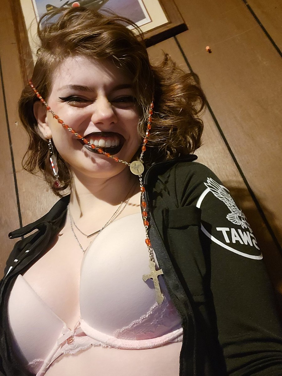 Jadan wolfie on Twitter: "Cum pray wiff me father"