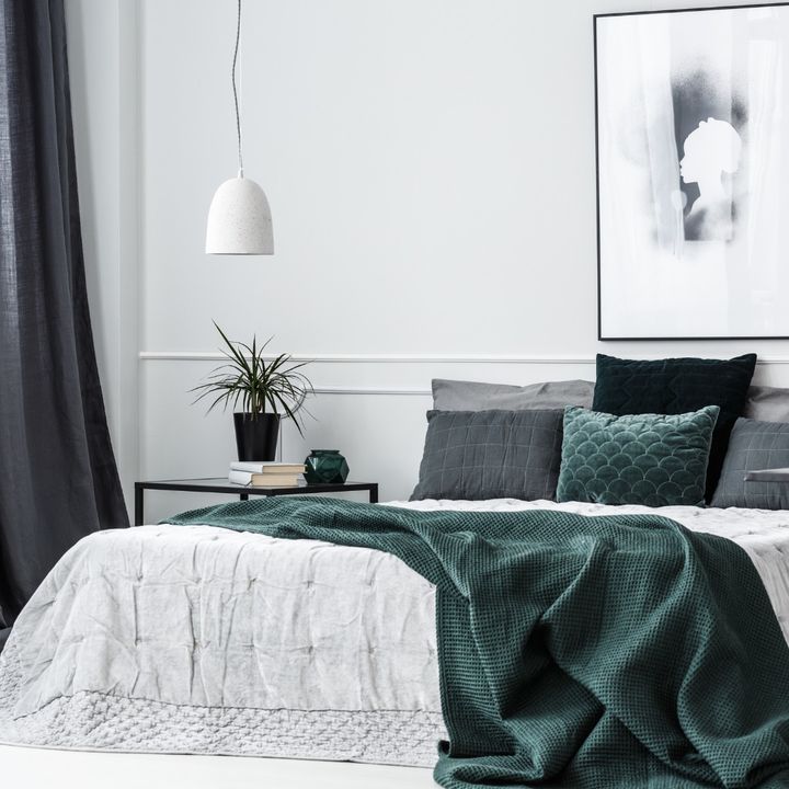 Le vert est une couleur apaisante, intégrez-le sur votre lit !