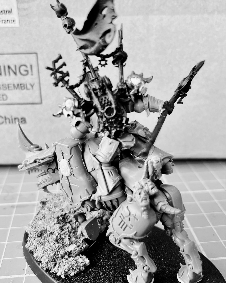 biohazardcraig's tweet photo. New Jugger Lord and some new Terminators WIP. #worldeaters #chaosterminators #redbutchers #khornelord #khornelordonjuggernaut #khorne #WarhammerCommunity #warhammer40k #chaosspacemarines #angron #bloodforthebloodgod #skullsfortheskullthrone https://t.co/tDg8wU2aKc
