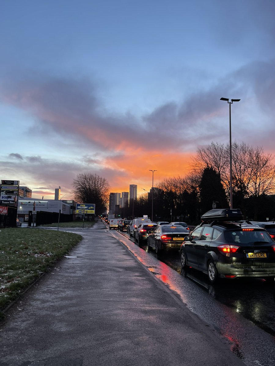 Charlotte Carless tweet media