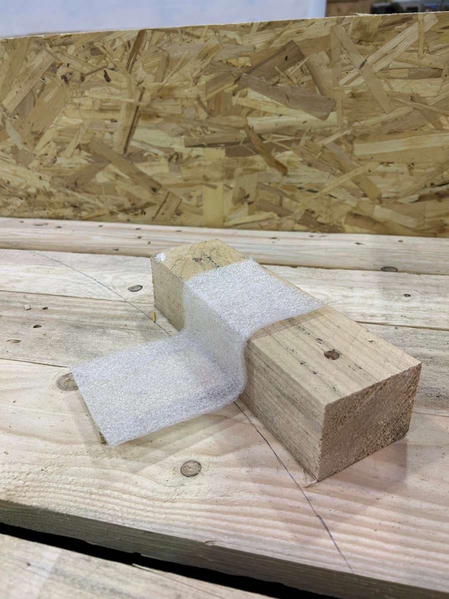embalsace's tweet photo. Caisse carrée 215 x 215 x 45  avec calage technique pour des pièces usinées de grandes valeurs  réalisées en grande série. 

Contactez nous au 03 88 67 59 17 pour plus d’informations.

#emballage #embalsace #industriel #bois #caisse #quality #foryou #work #Packaging #calage https://t.co/oa452MjJtT