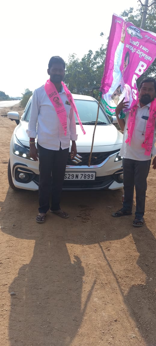 RameshNallagon2's tweet photo. @KTRoffice @jagadishTRS @GKamalakarTRS @puvvada_ajay @SandraMLA చలో బి ఆర్ ఎస్ ఖమ్మం బహిరంగ సభకి🙏🙏🙏🙏🙏 https://t.co/kv2viCmgCF