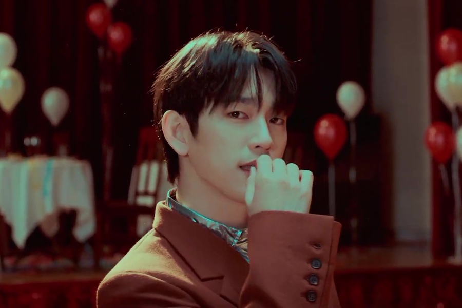 KpopAllFandomID's tweet photo. WATCH: #GOT7’s #Jinyoung Sings Of Sweet Love Like “Cotton Candy” In MV For 1st Solo Album
https://t.co/FusuVQlVjF https://t.co/Zf5qcJuZNs