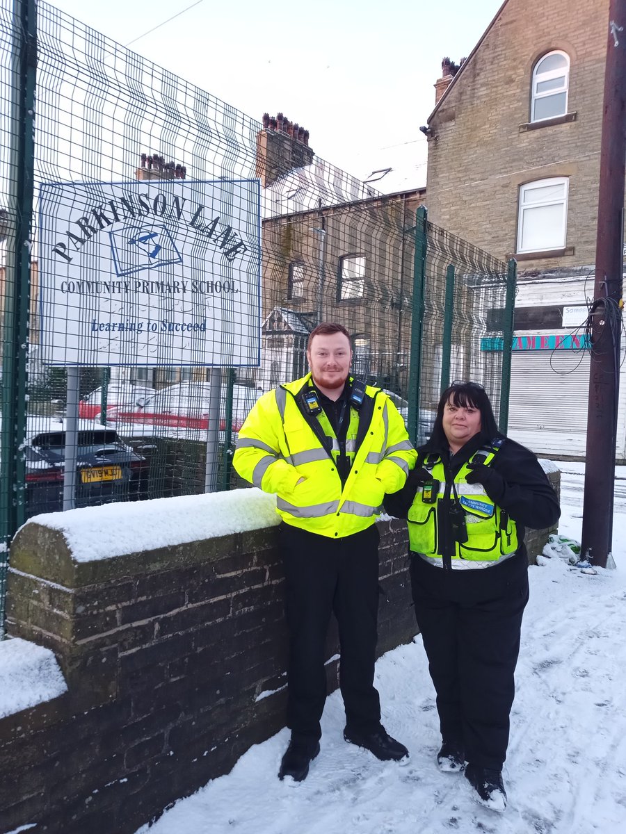 Calderdale Community Protection Team (@cmbc_cpt) on Twitter photo Team 4 from the Community Protection Team patrolling Parkinson Lane Primary 14 warnings given for dangerous parking, school happy to see us ensuring safety at their school
<a href="/Calderdale/">Calderdale Council</a>
<a href="/Suewarden306/">Sue Warden 306 love life and smile ❤</a> and 329
#calderdaleroadsafety
#safercalderdale
#parksafe Team 4 from the Community Protection Team patrolling Parkinson Lane Primary 14 warnings given for dangerous parking, school happy to see us ensuring safety at their school
<a href="/Calderdale/">Calderdale Council</a>
<a href="/Suewarden306/">Sue Warden 306 love life and smile ❤</a> and 329
#calderdaleroadsafety
#safercalderdale
#parksafe