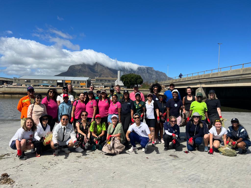 UwcResearch's tweet photo. The University of the Western Cape’s @sanord beach clean up - Doing our part at Black River Park with our Norwegian partners.

Partnerships in Higher Education. 
Doing our part as engaged universities. 

#HVL
#IamUWC
#SDGs
#makingresearchcount2022
#ConnectingPossibilities https://t.co/HYGERBuBtW