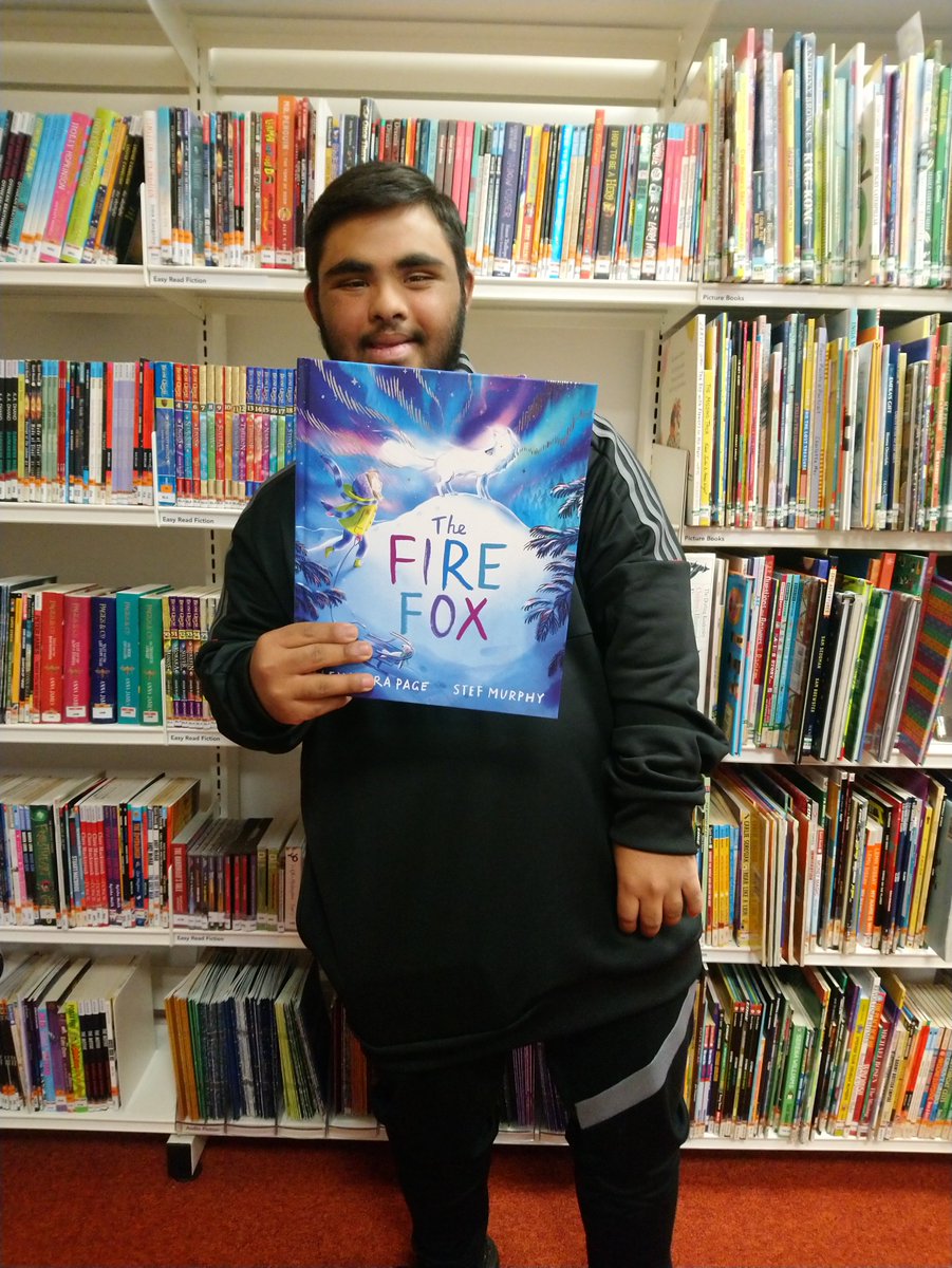 KC_LRC's tweet photo. @KC_LRC are very proud of @kirkleescollege
#Springfield learner Ayyub, who took on the challenge of reading aloud to his #Foundation group this afternoon during his class story time session and he chose #TheFireFox, which is nominated for #YotoCarnegies23. Well done, Ayyub! ❤️👏 https://t.co/QzLrcMWrvT