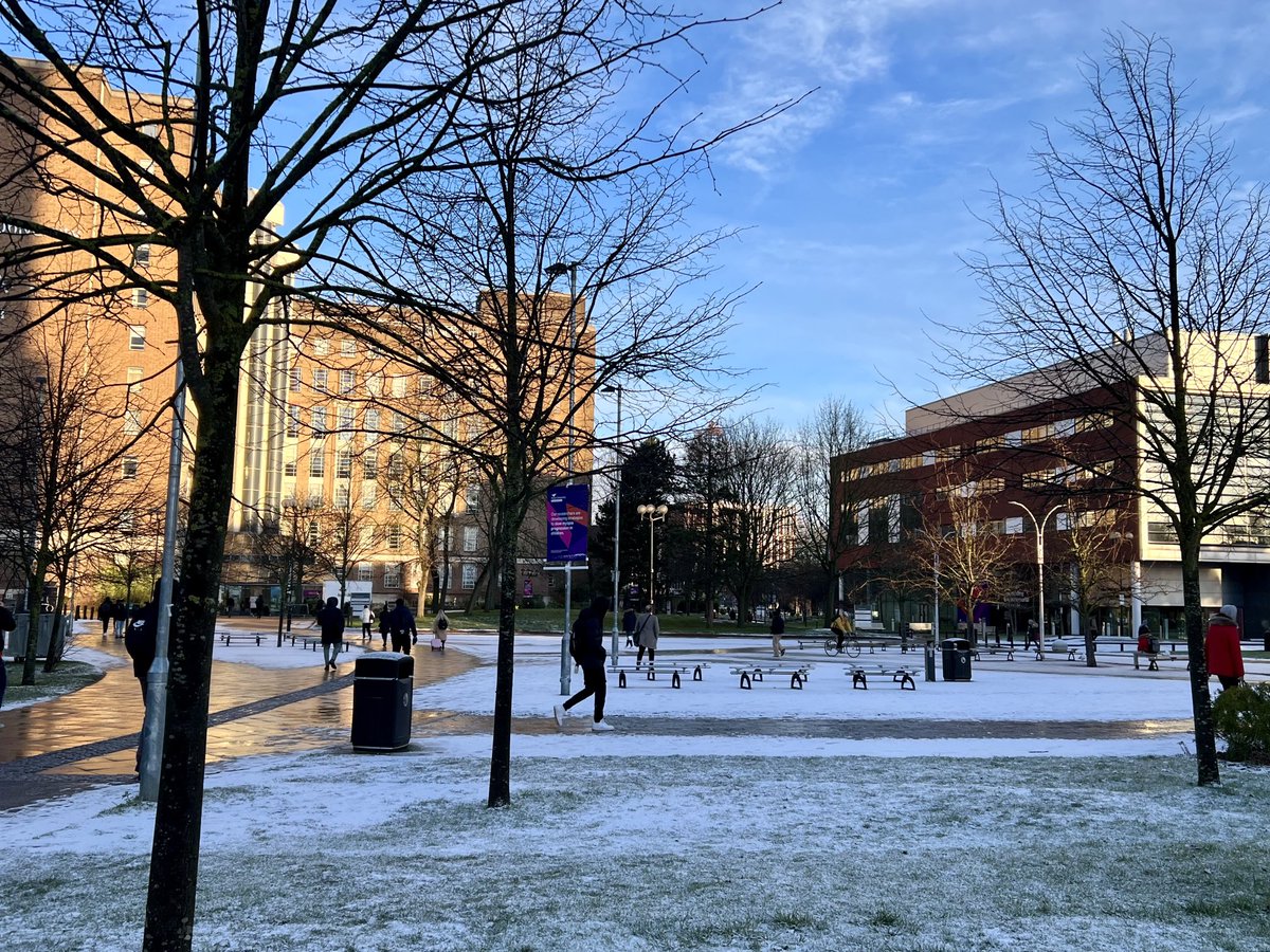 First snow this morning on the beautiful #AstonUniversity campus. “Snowflakes are one of nature's most fragile creations, but just look what they can do when they stick together.”
#OneAston #TeamAston #Birmingham