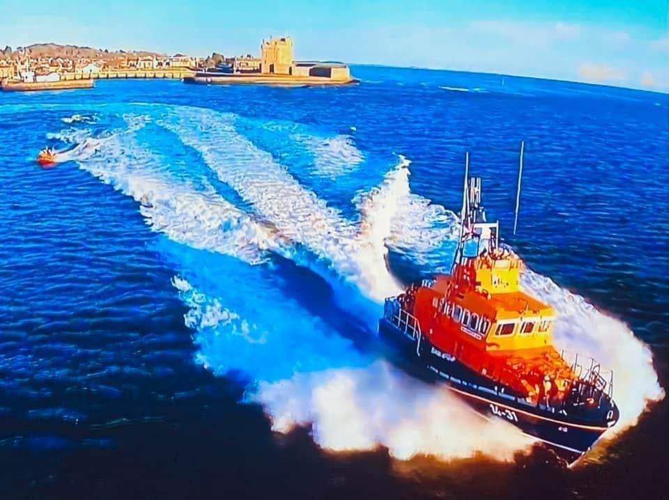 2022 saw our volunteer crews launch 85 times on service, assist 37 people and save 8 lives.  In addition to that, they launched 64 times on exercise. Lets all pull together to keep this magic alive... 2023, let's be having you!
#onecrew #RNLI #proudofourcrowd