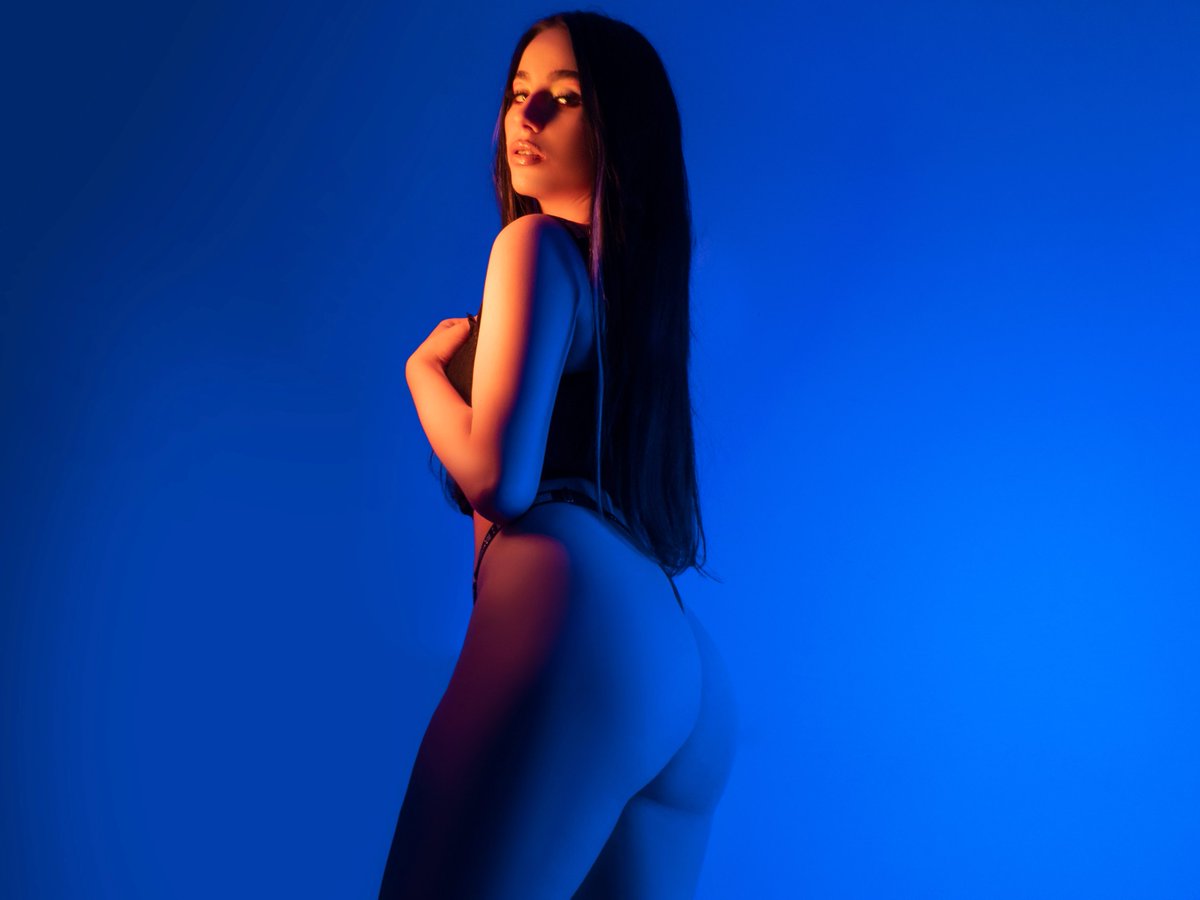 Flirt4Free Europe Girls on Twitter "Addictive ALISSIA RILEY