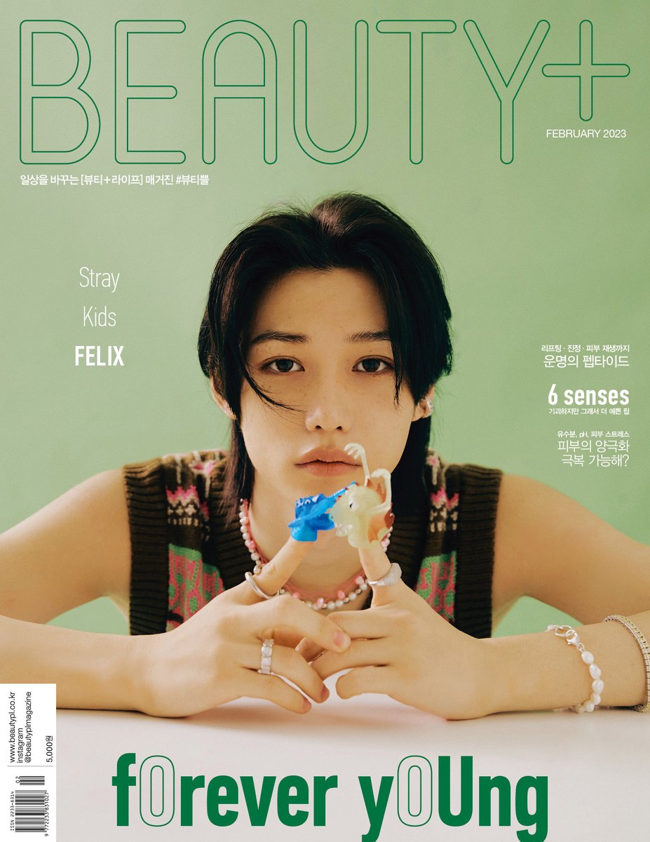 Spain_Kpop_'s tweet photo. #Felix de #StrayKids para la revista Beauty+ https://t.co/OU3bNQjmOL