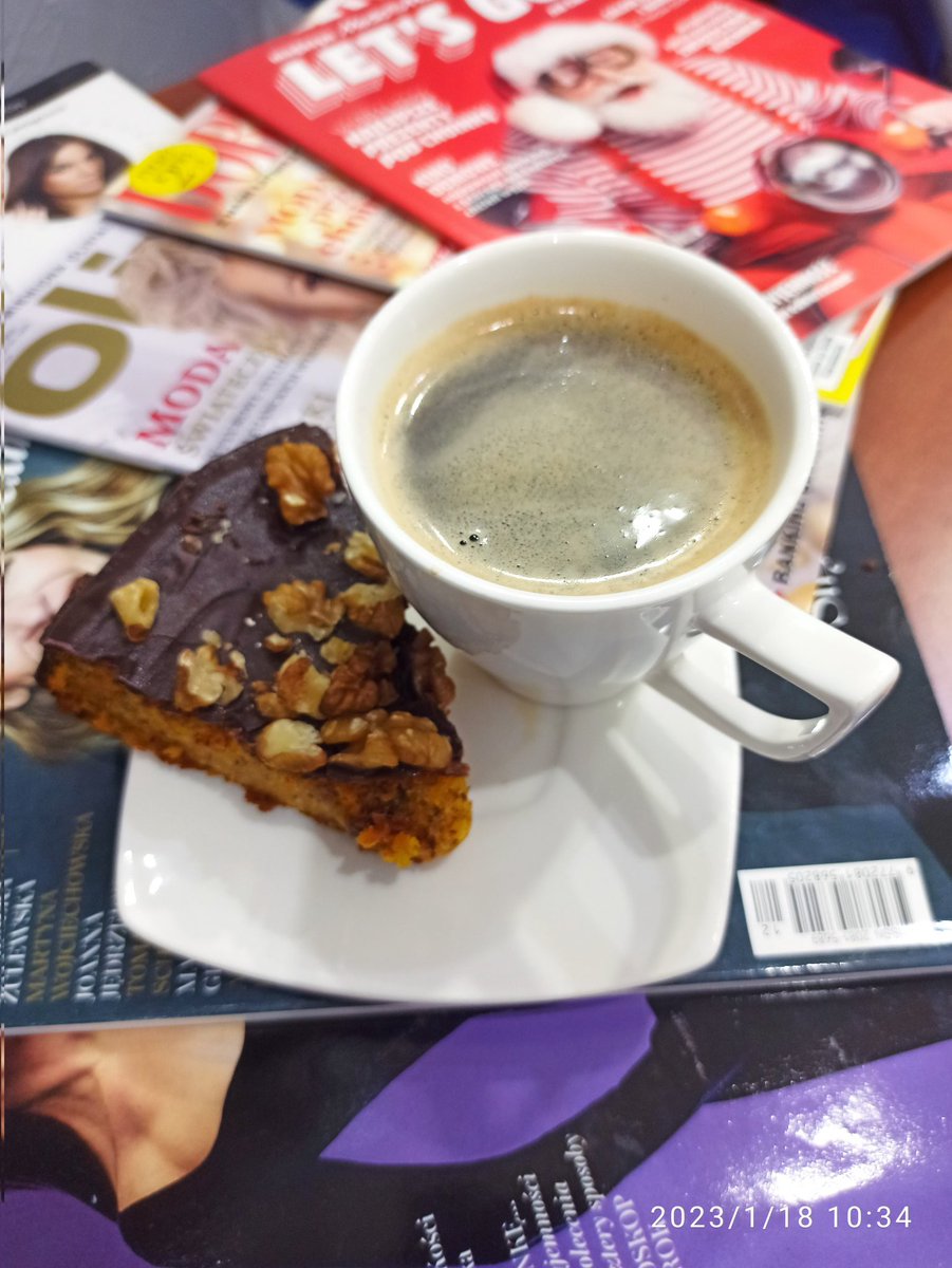 MartaPawowicz1's tweet image. Dwie przyjemności 😍
Kawa ☕ + 🥧
🆕 #haircut #hairrefresh

Miłego dnia kochani 🤗