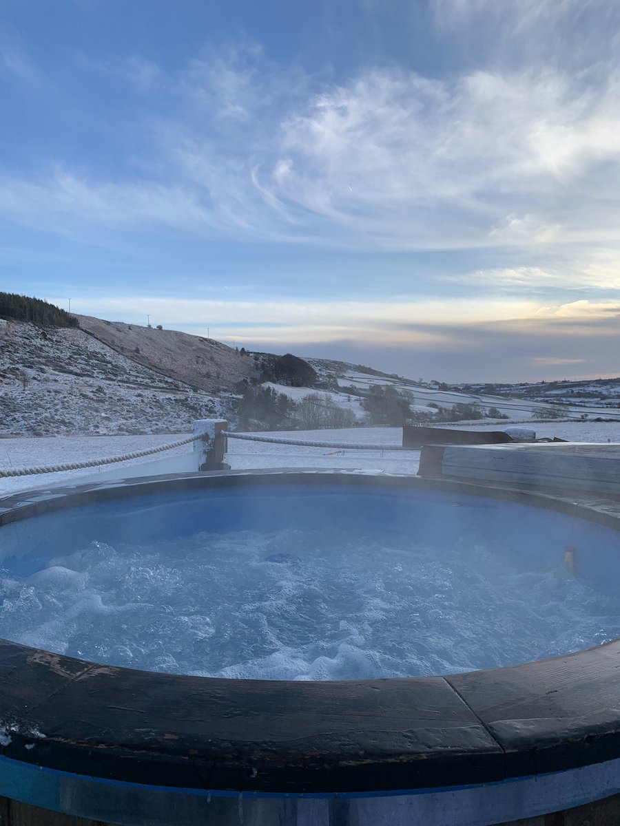 SmallshawCottagesSpa tweet media