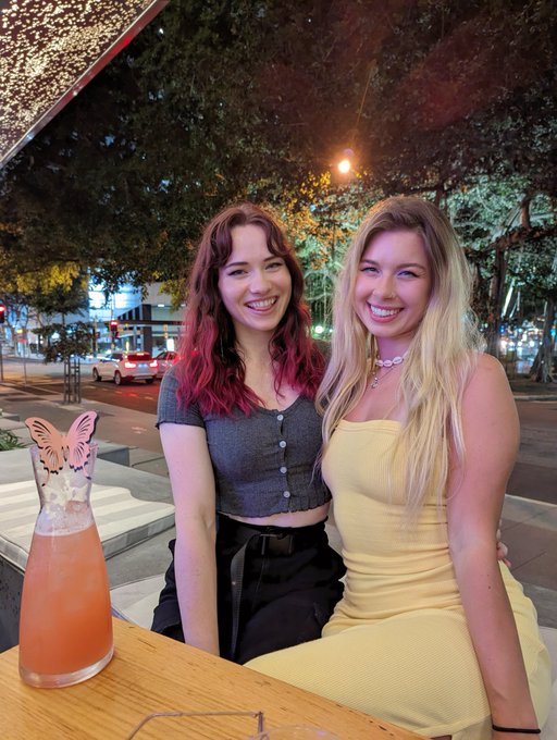 I got to meet up with the gorgeous @oxDessyxo last night before she flew back to Canada! She is so lovely<a class="tags" href="/tag/oxdessyxo">@oxdessyxo</a>
