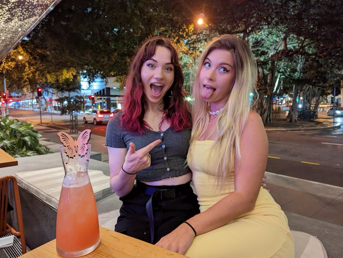 I got to meet up with the gorgeous @oxDessyxo last night before she flew back to Canada! She is so lovely<a class="tags" href="/tag/oxdessyxo">@oxdessyxo</a>