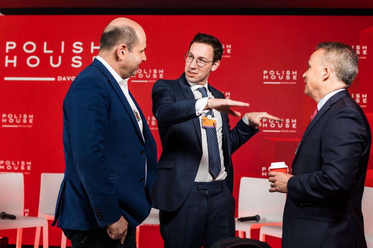 Polish House Davos tweet media